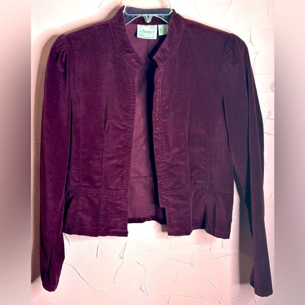 Periscope Hook- Eye Closure Jacket